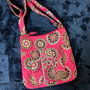 Vera Bradley Hipster in Cupcakes Pink